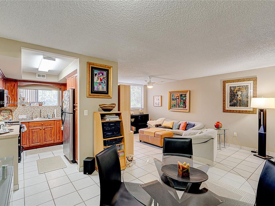 1st image of 9420 W Flagler St APT 109