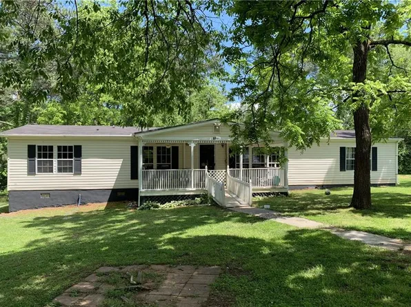 6675 Millwood Rd, Cumming, GA 30041