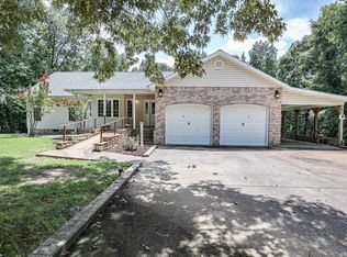 609 Malcolms Point Rd, Cadiz, KY 42211