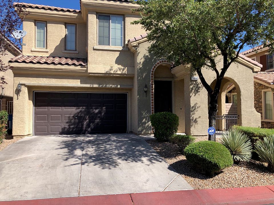 1st image of 11840 Amistoso Ln