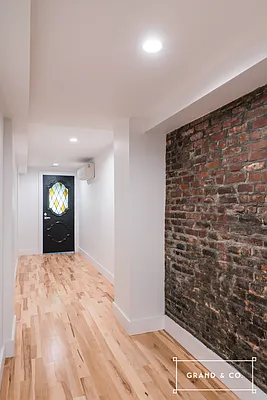 Rented by Grand & Co. | media 13