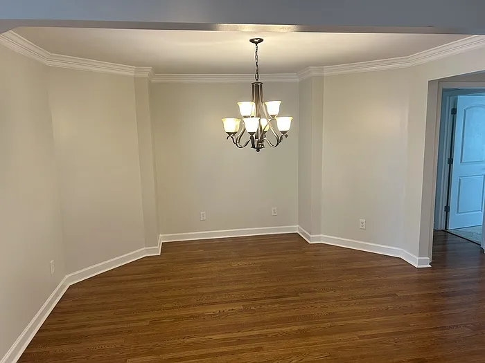 3 bed, 2.0 bath, 2214 sqft, $2,400 — Photo 2