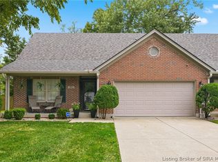 1901 Edgewood Station Rd, New Albany, IN 47150