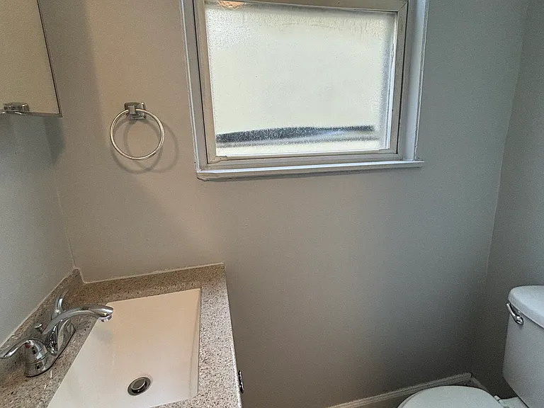 157 Hobson St #1 — Photo 9