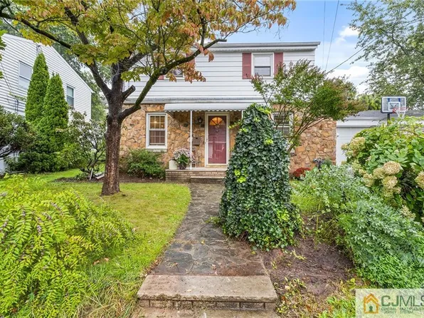 48 Newman St, Metuchen, NJ 08840