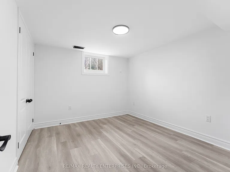 3 Dallyn Cres #BASEMENT — Photo 10