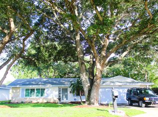 703 23rd St SW, Largo, FL 33770