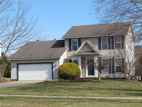3rd image of 901 Admore Dr