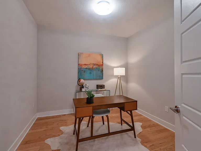 THE MODERNE — Photo 6