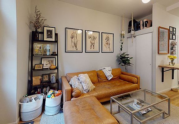 2nd image of 334 E 82nd St APT 1RE