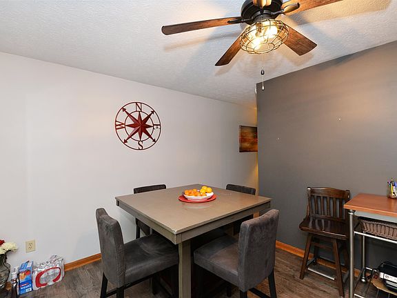 4th image of 60 W Cobblestone Ct