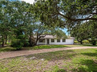 3040 N Beach Rd, Englewood, FL 34223