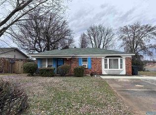 902 Spring Ct SW, Decatur, AL 35603