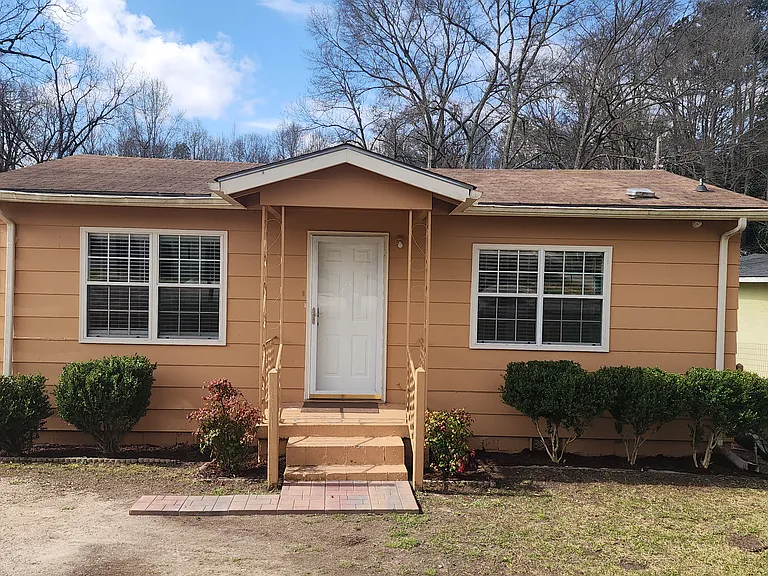 605 Martin Luther King Dr — Photo 1