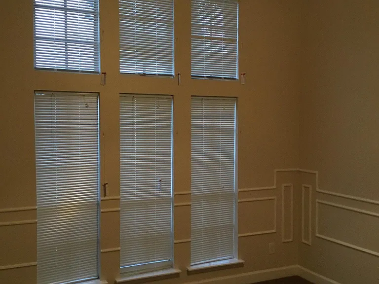418 Westminster Dr — Photo 16