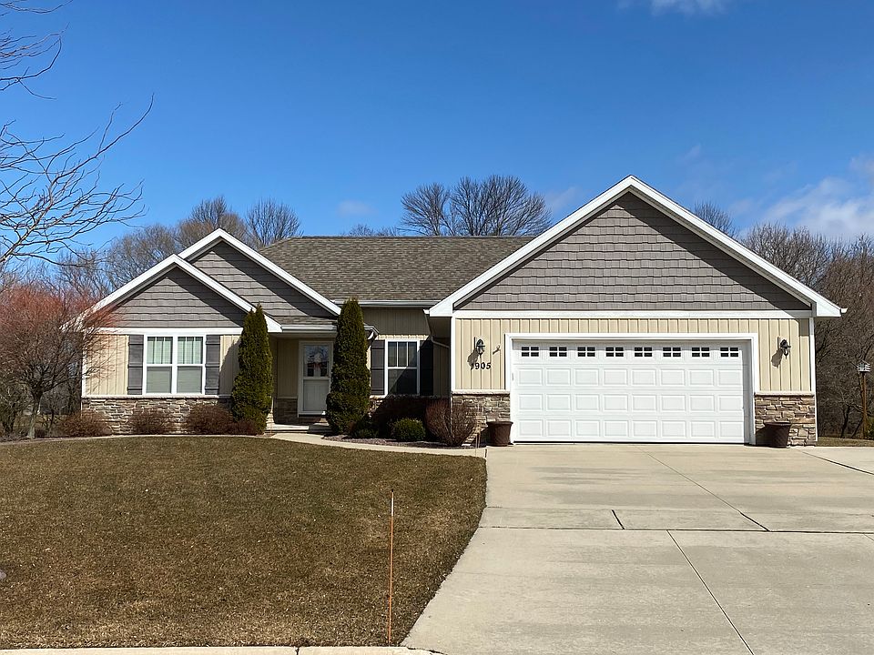 1st image of 1905 Paris Ln