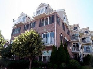 469 Buffalo Ct, West New York, NJ 07093