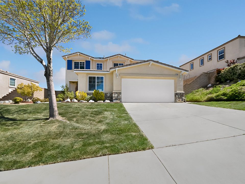 1st image of 2701 Goldenrain St