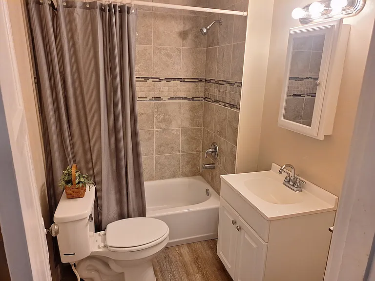 Bathroom with tile surround
