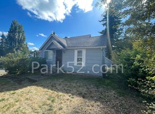 2102 72nd St E, Tacoma, WA 98404