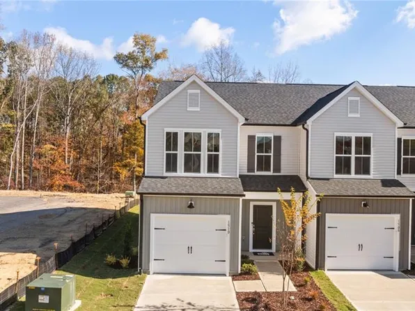 1510 Allegheny River St, Greensboro, NC 27405