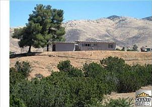 4th image of 8080 Sierra Hwy