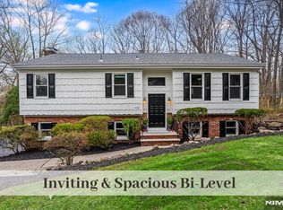 460 Van Emburgh Ave, Ridgewood, NJ 07450