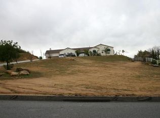 18465 Oak Park Dr, Riverside, CA 92504