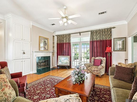 3rd image of 15172 Bluffwood Cir