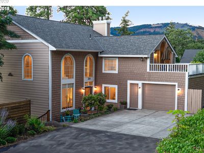 320 Serpentine Rd, Hood River, OR, 97031