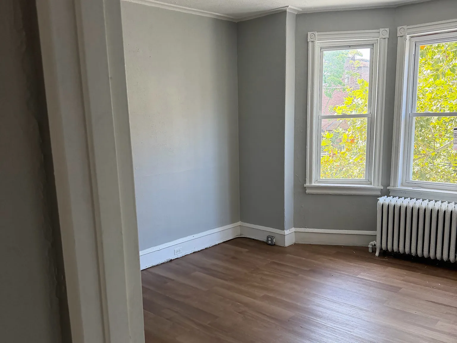 5 bed, 2350 sqft, $1,700 — Photo 4