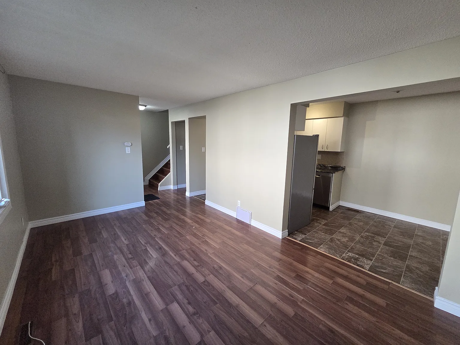 8 14105 82 Street — Photo 3
