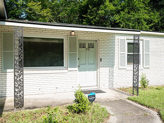 2nd image of 2516 Violet Ave
