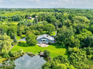 9905 Thompson Rd, Woodstock, IL 60098