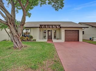 2165 SW 17th Cir, Deerfield Beach, FL 33442