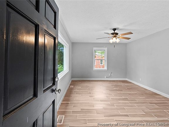 4th image of 1413 Stansfield Dr
