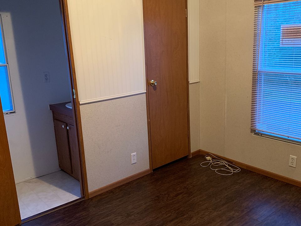 1st image of 320 Rolling Hills Vlg