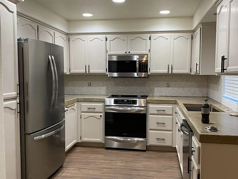 3044 Austin Ln — Photo 1