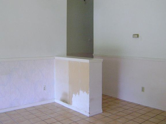 4th image of 1417 Wood Lake Cir
