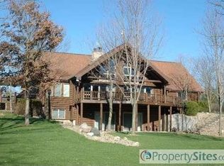 288 Macallen Lake Rd, Carlock, IL 61725