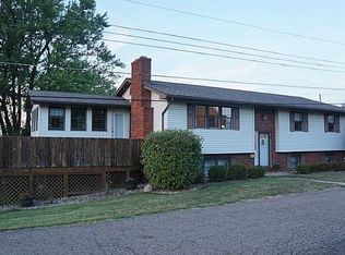 1917 Hill Rd, Monaca, PA 15061