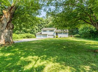 354 Marsh Rd, Pittsford, NY 14534