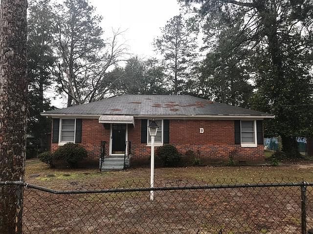 1st image of 2140 Reedale Ave