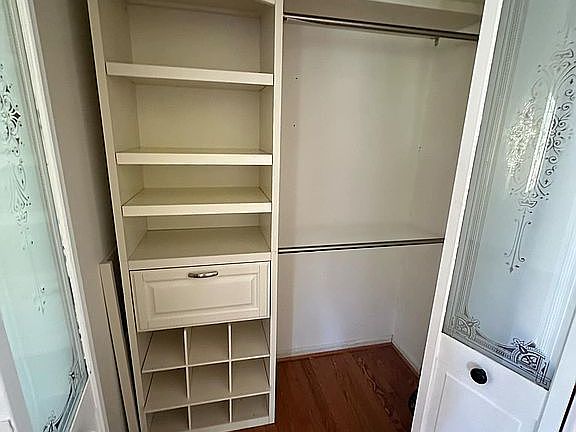 Wonderful downstairs coat cl