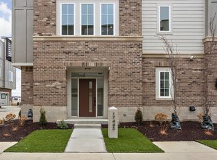 17443 Carrier Dr, Westfield, IN 46074