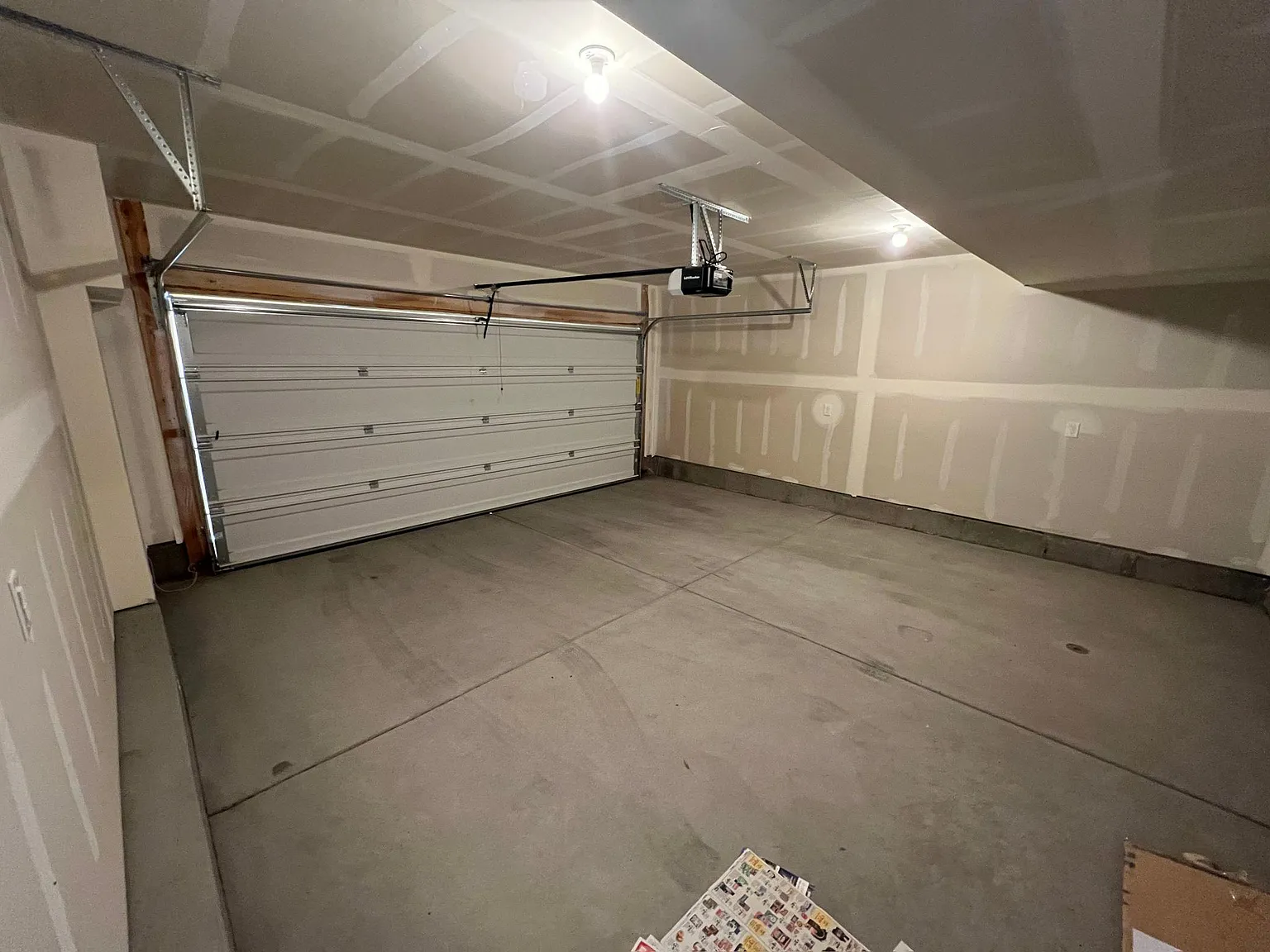 3 bed, 2.5 bath, 1453 sqft, $2,200 — Photo 4