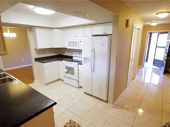 2nd image of 140 Connie Lee Ct