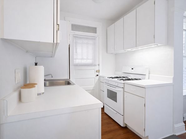 652 W Oakdale Ave APT 3S