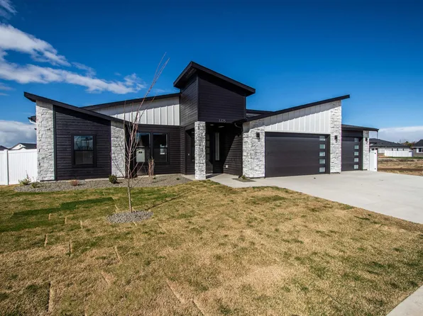 1225 NW 21st St, Fruitland, ID 83619