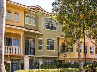 11860 Valencia Gardens Ave, Palm Beach Gardens, FL 33410